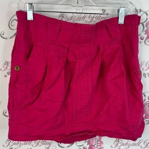 Tommy skirt cargo style gold buttons pockets Vibrant Pink Women's Skort